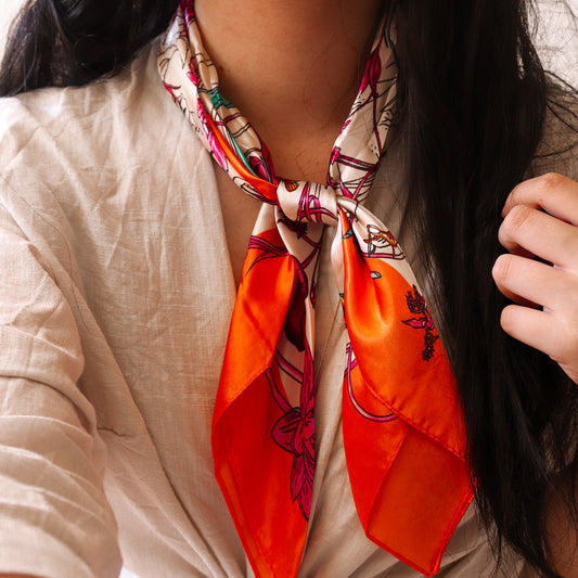 FOULARD EN SOIE - FLEURIE ORANGE